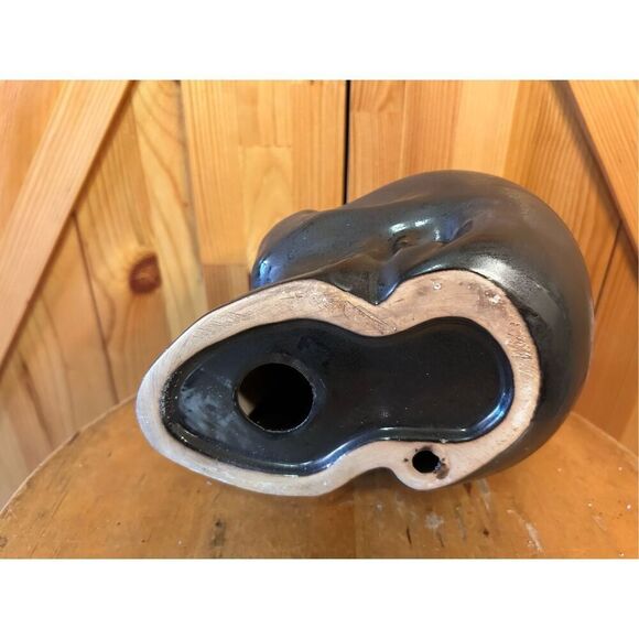 Skull Eyes Stoneware Salt and Pepper Set New In Box (8943) - Picture 7 of 8